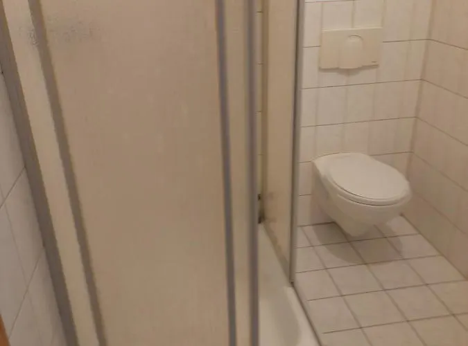 شقة Schoene Fuer Monteure Und Sonstige Reisende اتسوكو