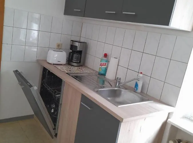 شقة Schoene Fuer Monteure Und Sonstige Reisende *